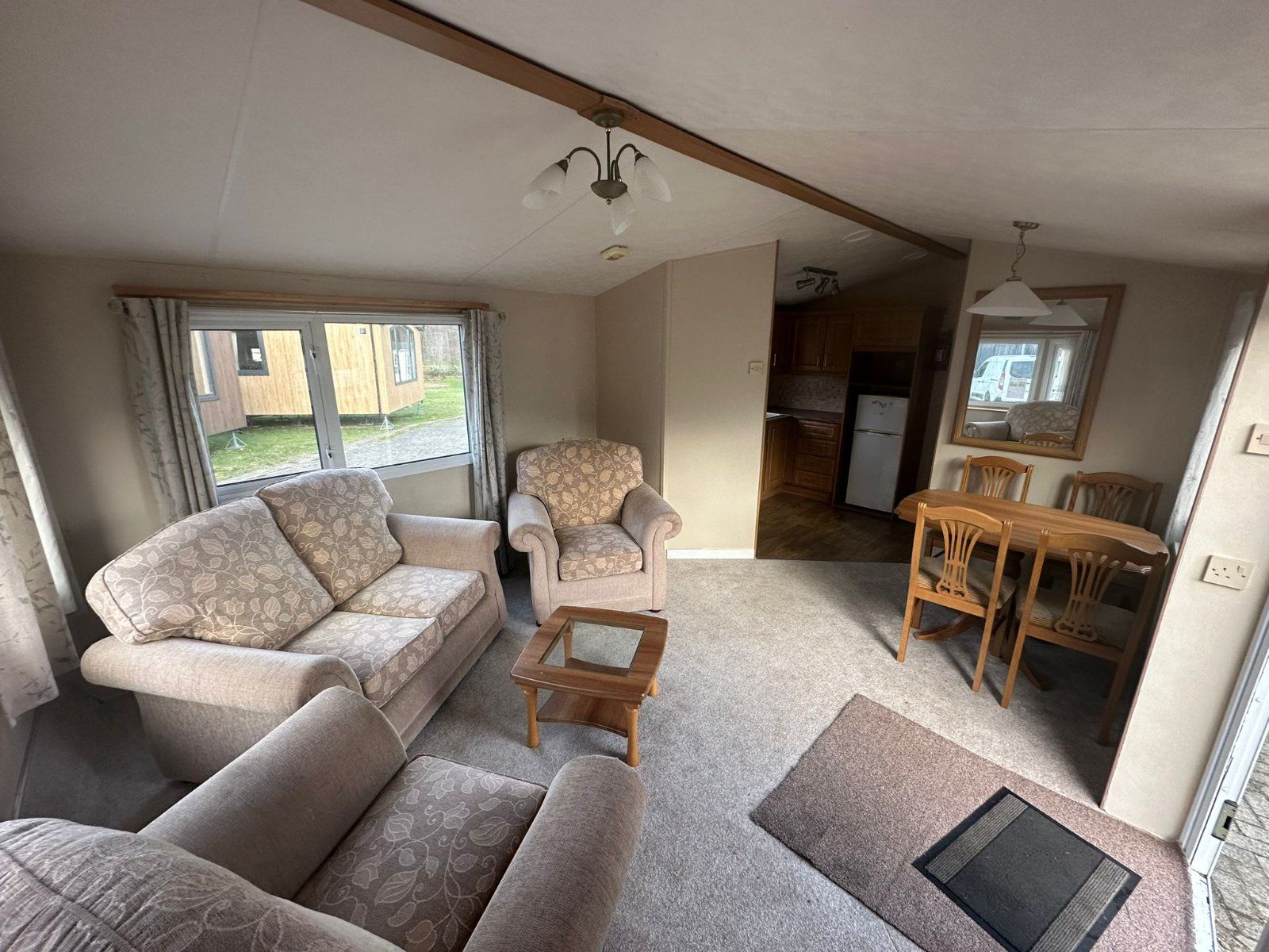 5fa90d4f-9c85-4b52-9dcb-826bb64a7229 (1)