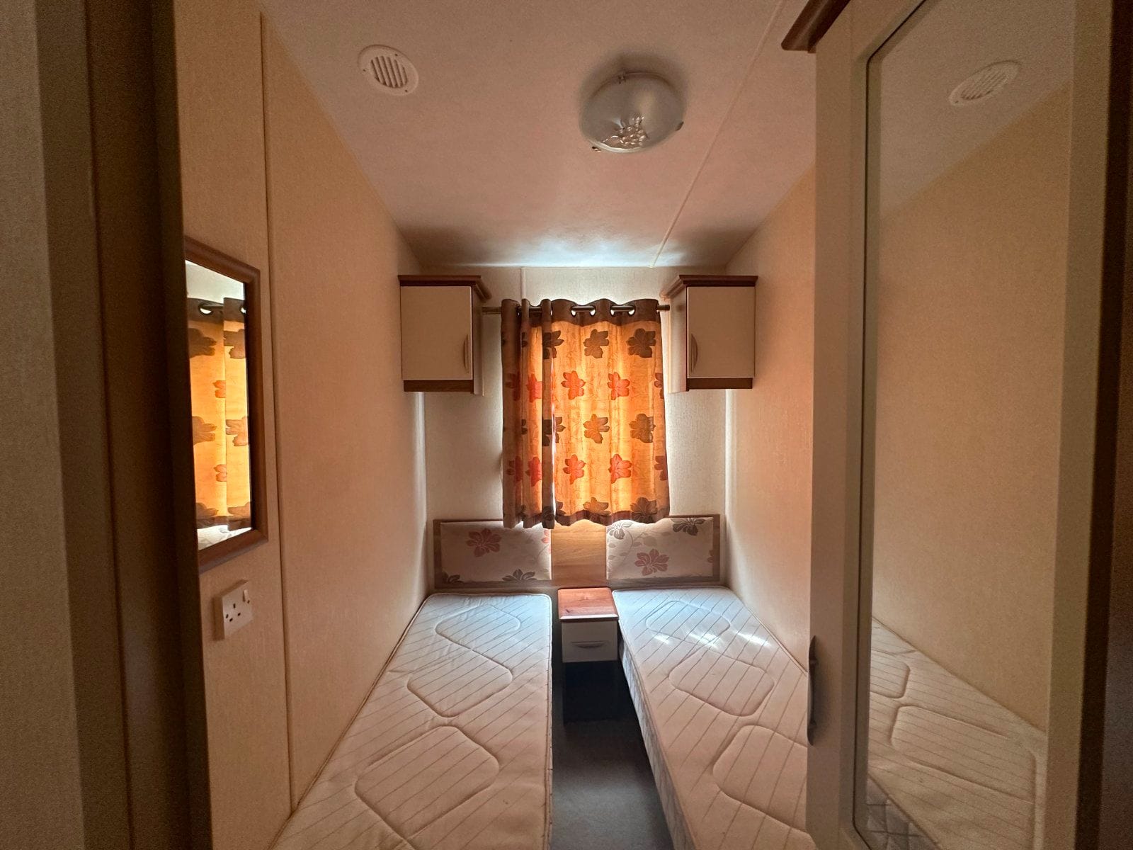 327ff893-83f0-4c63-b007-d0fc15bbdca5 (1)